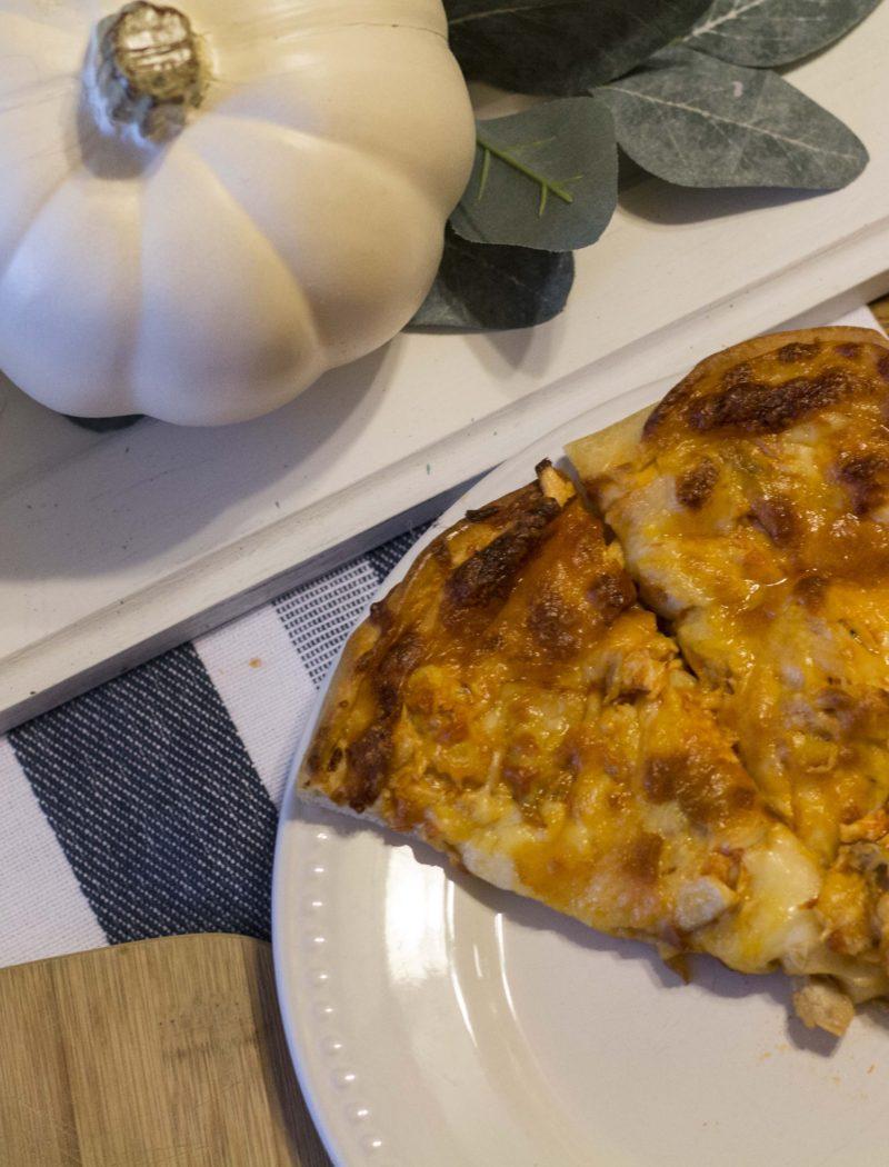 Creamy Buffalo Chicken Pizza Recipe